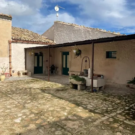 Couette-café Chiusa Del Curiale - Ospitalità In Vigna Comiso