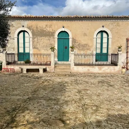 Chiusa Del Curiale - Ospitalità In Vigna *